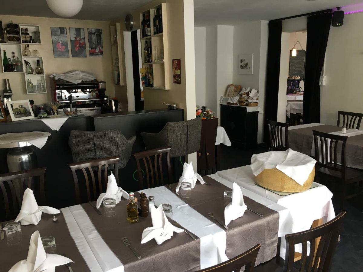 Eberl Hotel Pension Muenchen Feldmoching 外观 照片